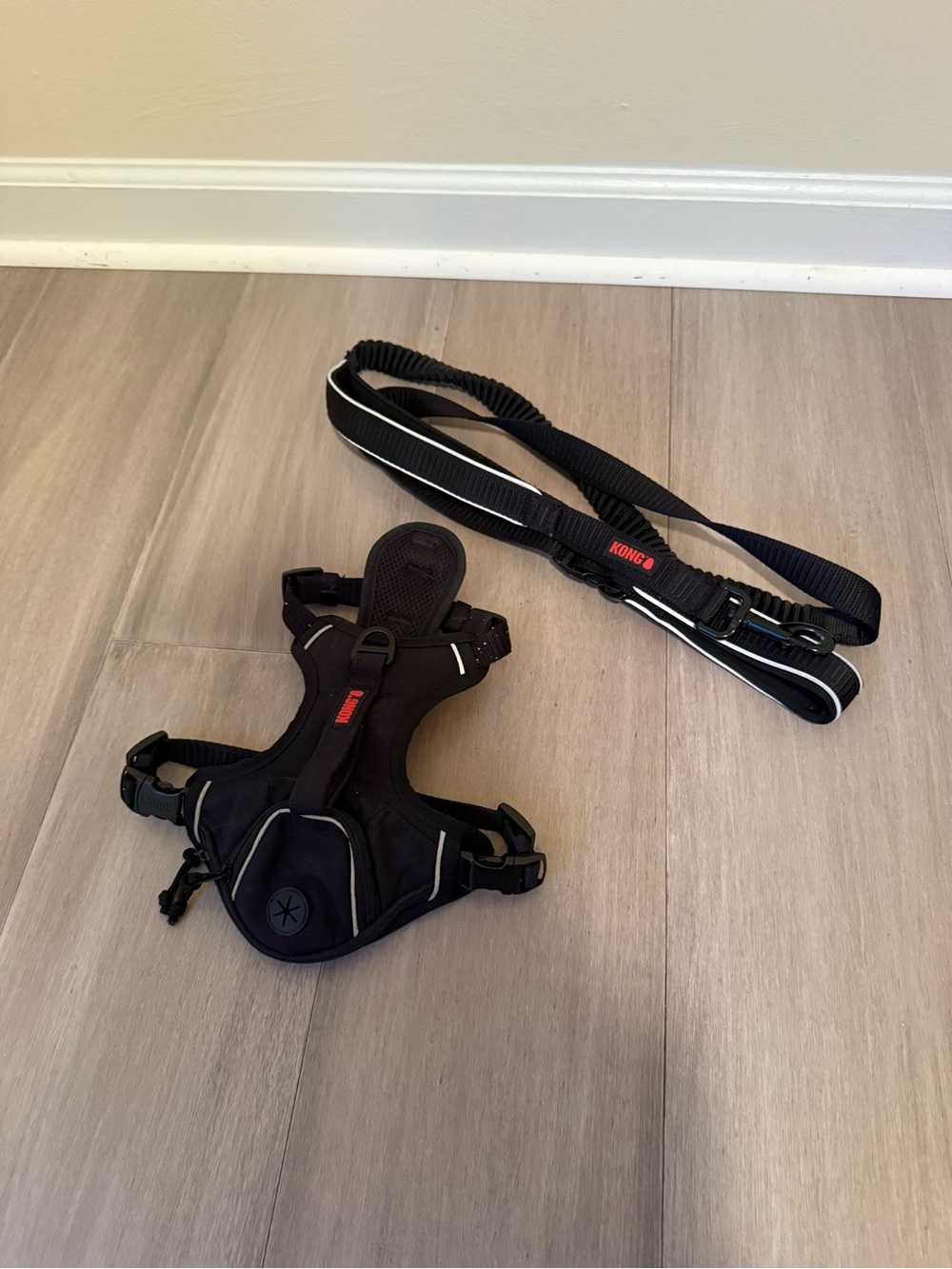 Kong Black Reflective Padded Dog Harness with Matching Leash